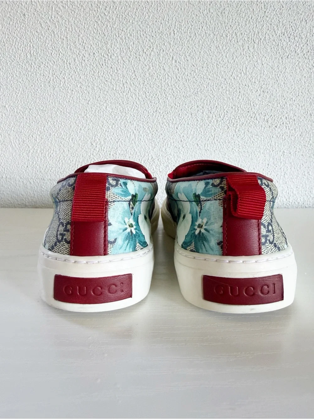 Gucci deep blue